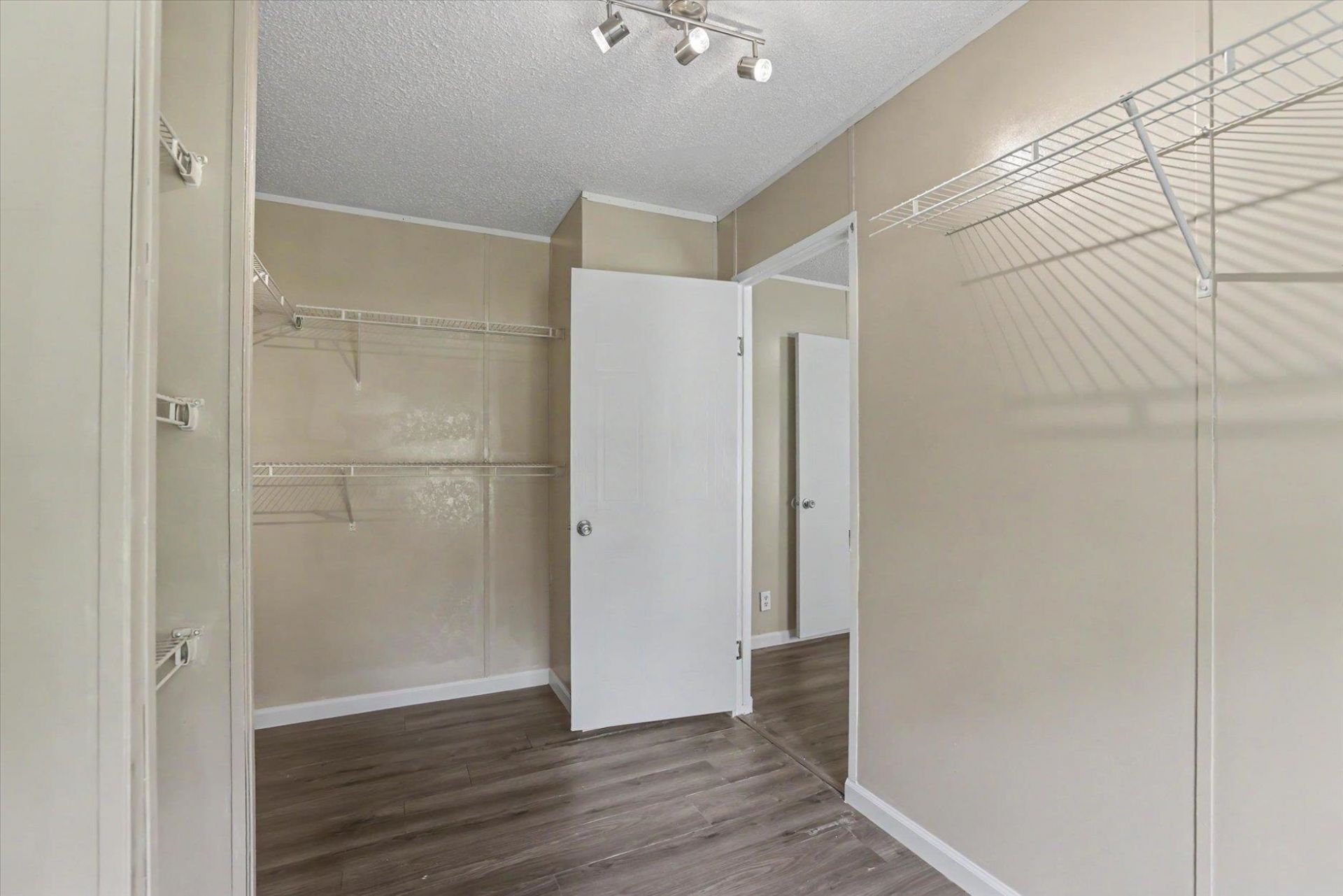 515 Deer Creek Road , Havana, FL 32333 Photo