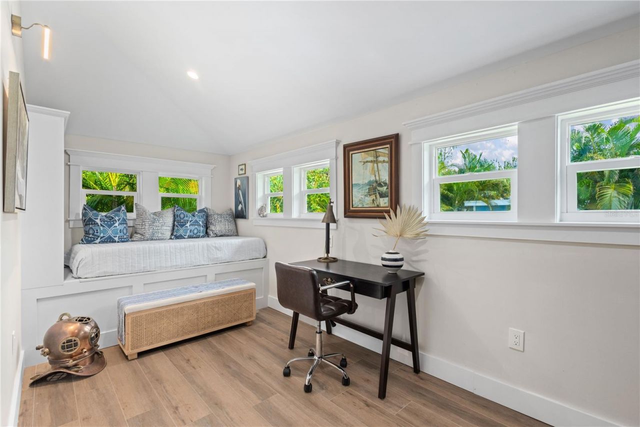 217 9th Street E, Bradenton, FL 34208 Photo