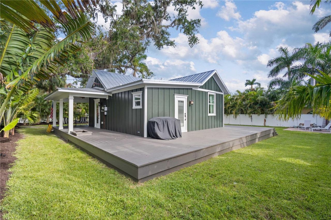 217 9th Street E, Bradenton, FL 34208 Photo