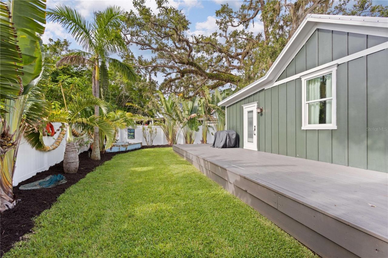 217 9th Street E, Bradenton, FL 34208 Photo