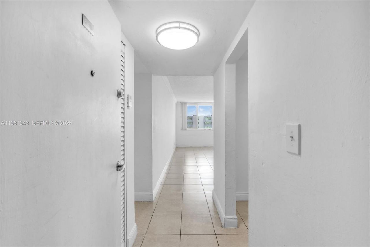 9001 SW 77th Ave , Unit C805, Miami, FL 33156 Photo