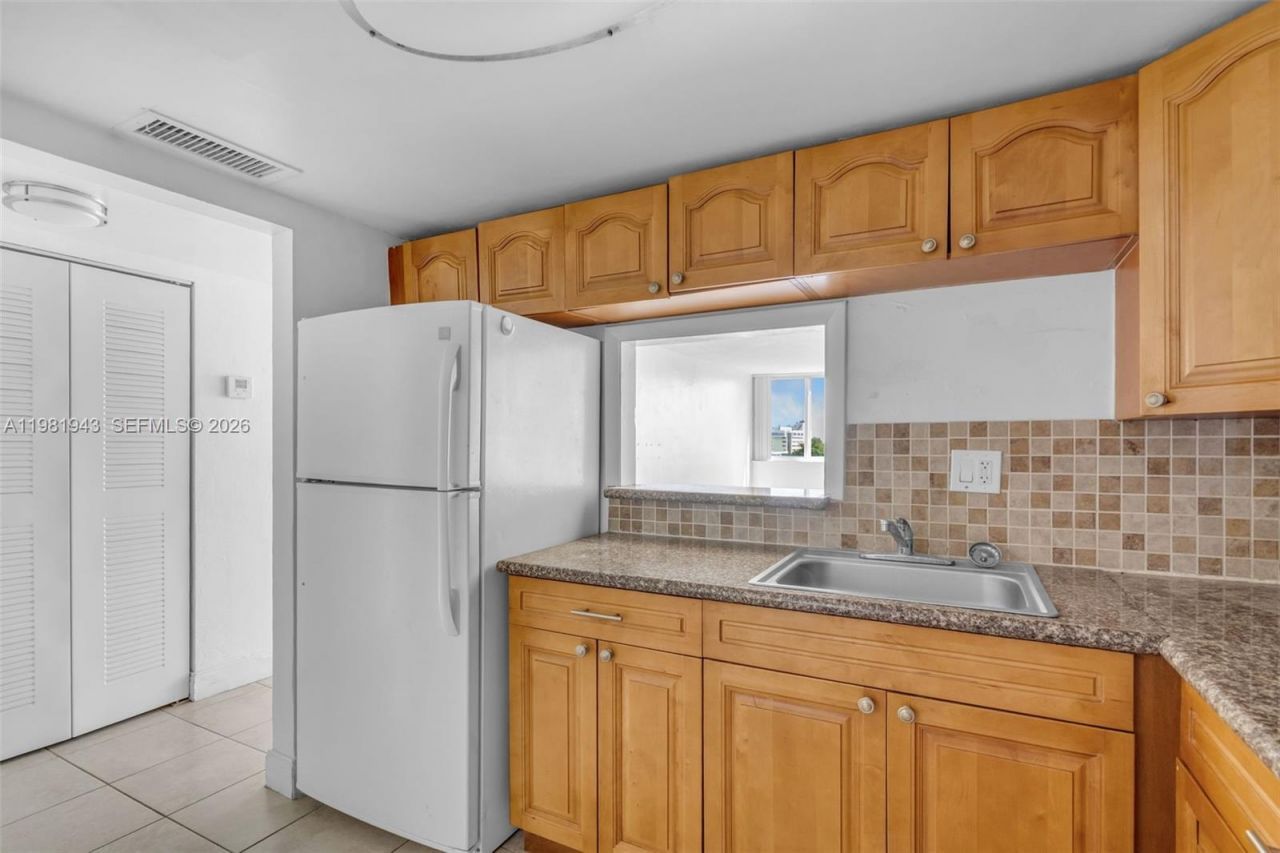 9001 SW 77th Ave , Unit C805, Miami, FL 33156 Photo