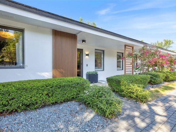 6449 SW 56th St , South Miami, FL 33155