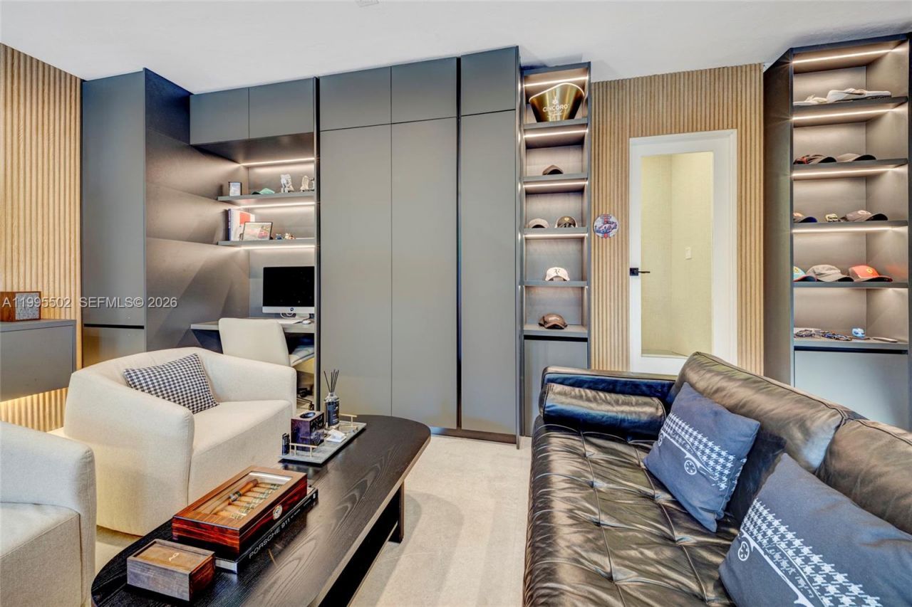 6449 SW 56th St , South Miami, FL 33155 Photo