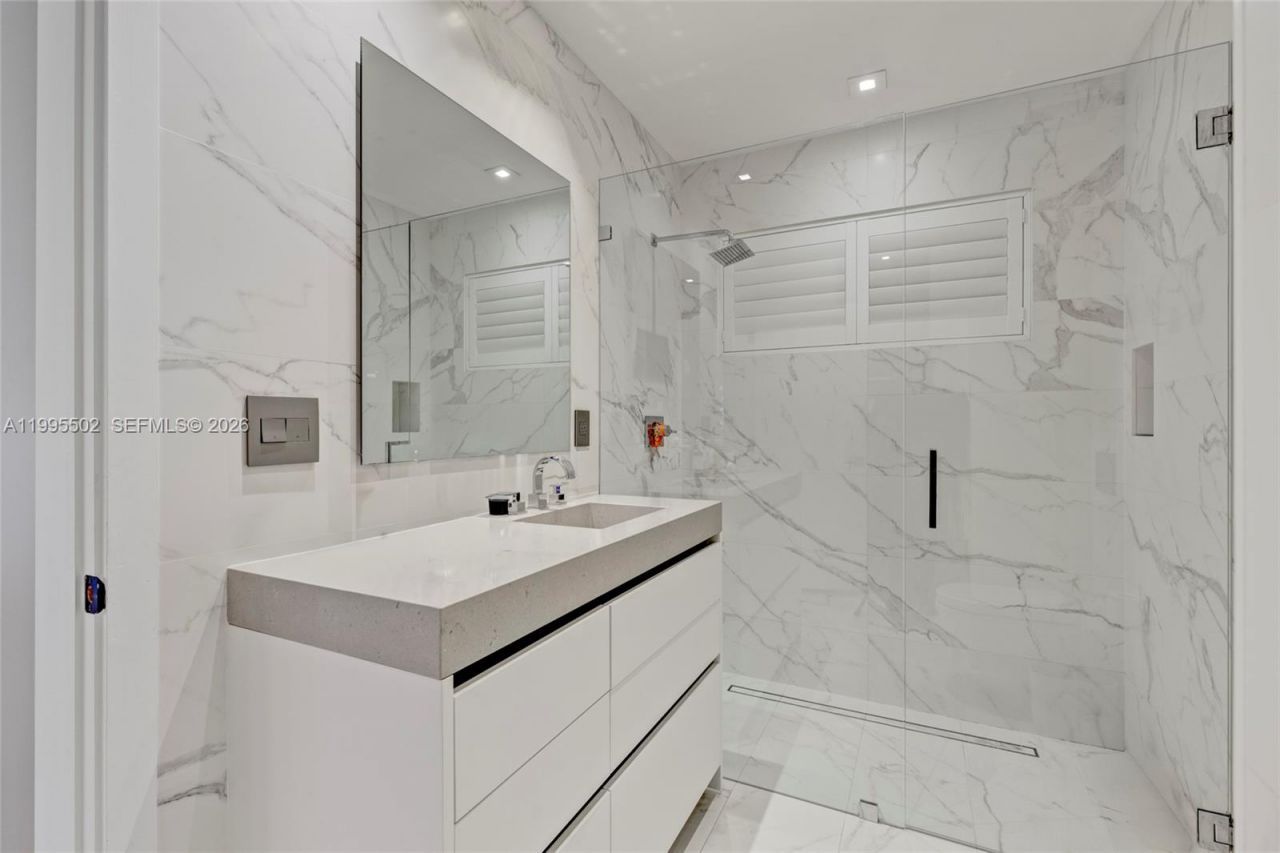 6449 SW 56th St , South Miami, FL 33155 Photo