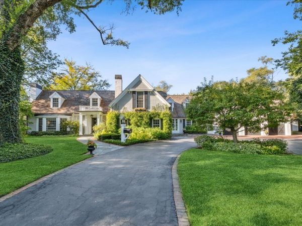 2335 Pebblefork Lane , Northfield, IL 60093