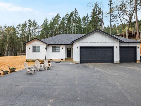 425 Bonnie Lane, Grants Pass, OR 97527