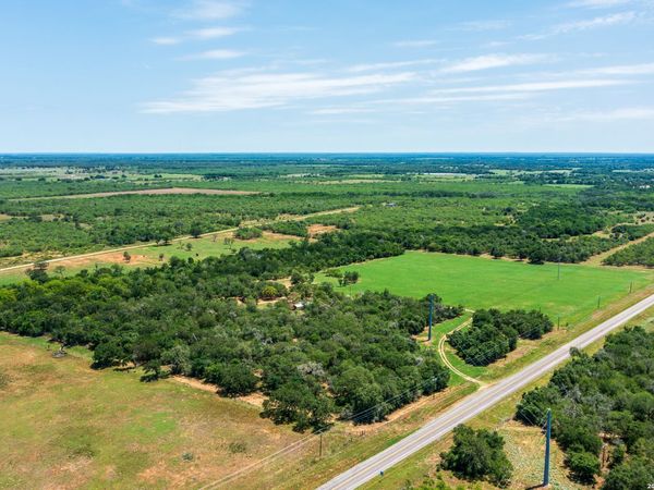 11259 N State Highway 80, Leesville, TX 78122