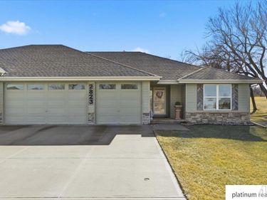 2823 Lakeside Drive , Plattsmouth, NE 68048
