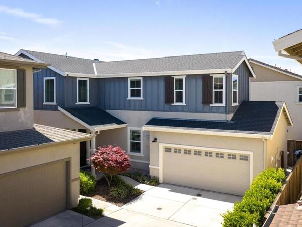 2360 Aerostar Way, Sacramento, CA 95834