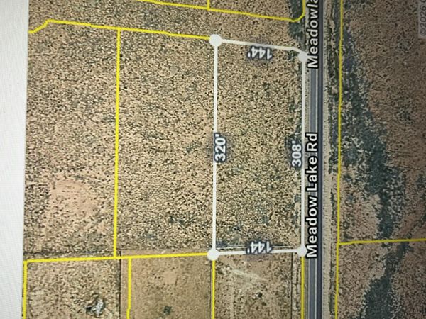 374 MeadowLake Road, Los Lunas, NM 87031