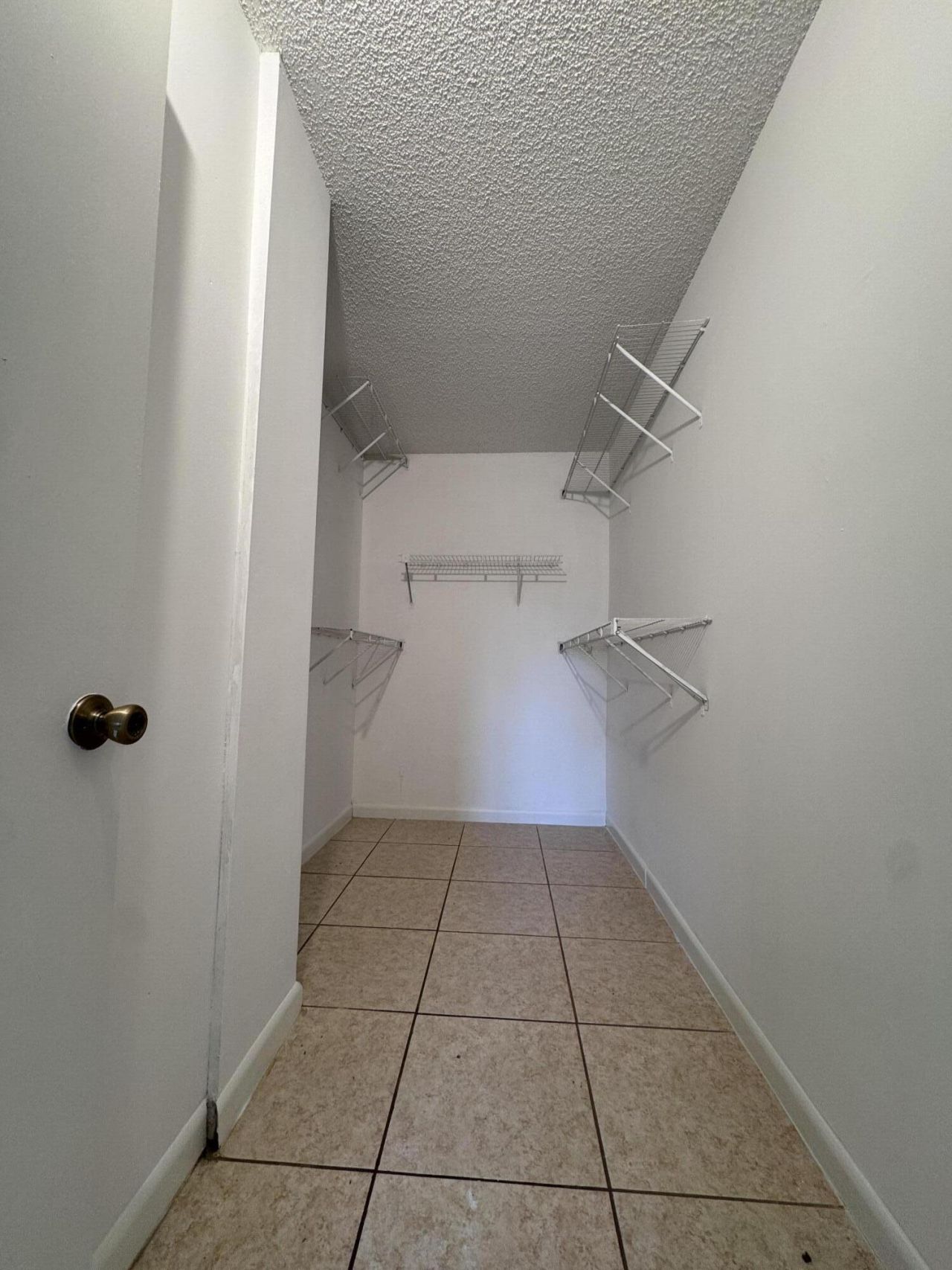 3700 N 56th Avenue, Unit 1033, Hollywood, FL 33021 Photo