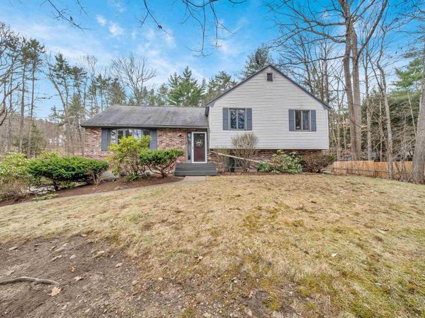 1 Williamsburg Drive, Amherst, NH 03031