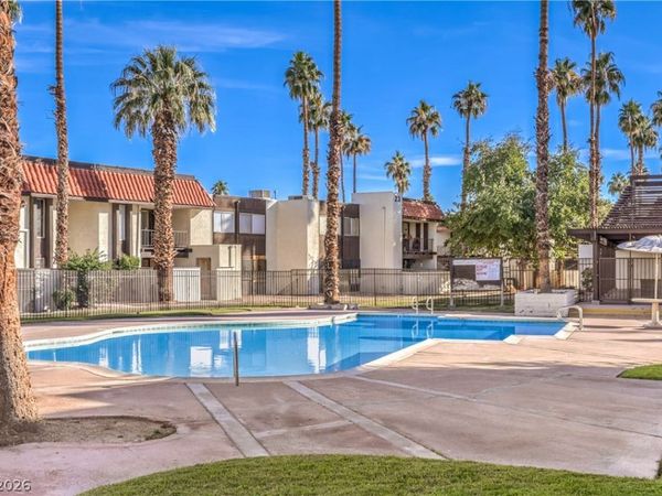 1405 Vegas Valley Drive, Unit 213, Las Vegas, NV 89169