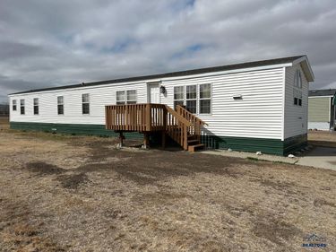 300 E MAIN, Hermosa, SD 57744