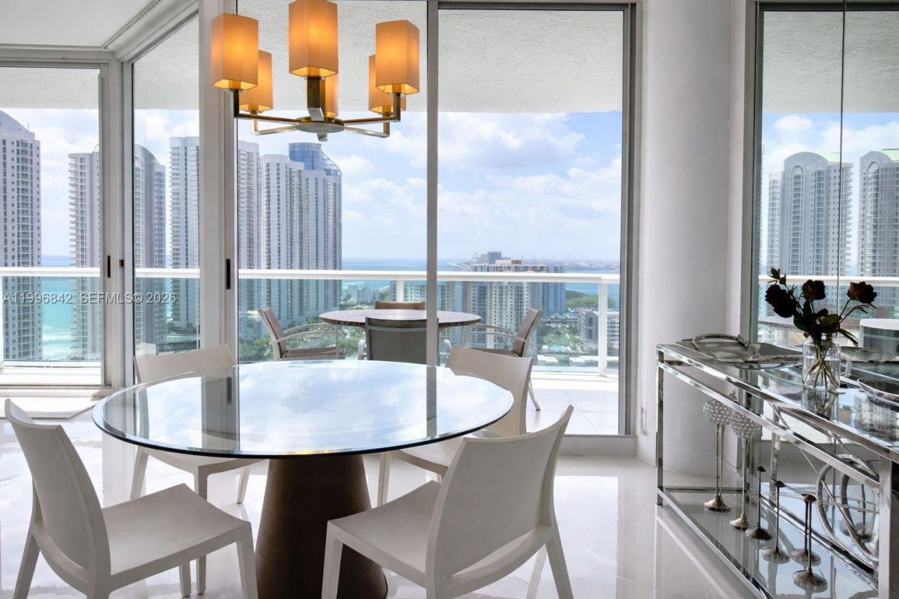 16400 Collins Ave , Unit 2543, Sunny Isles Beach, FL 33160 Photo