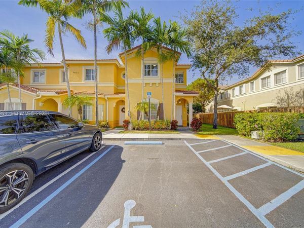 8432 NW 107th Ct, Unit 11-35, Doral, FL 33178
