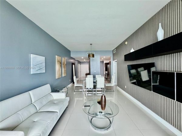 7928 East Dr, Unit 805, North Bay Village, FL 33141