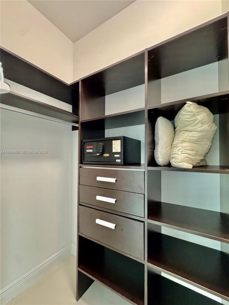 7928 East Dr, Unit 805, North Bay Village, FL 33141 Photo