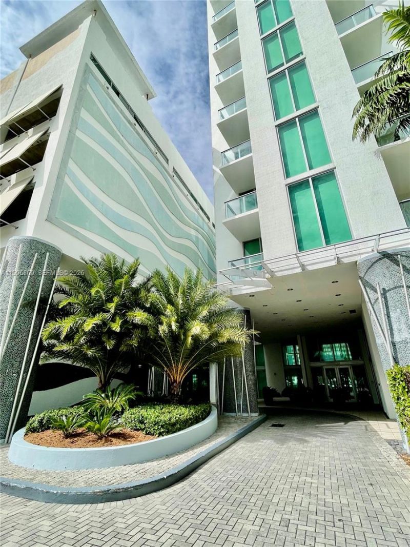 7928 East Dr, Unit 805, North Bay Village, FL 33141 Photo