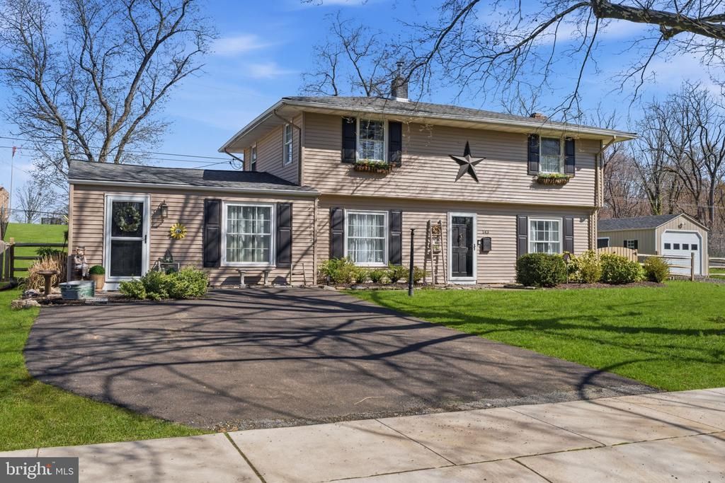 143 TERRACE ROAD , LEVITTOWN, PA 19056