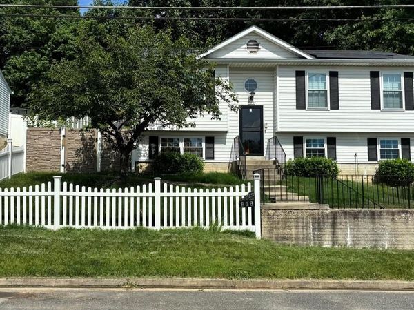 819 BALSAMTREE DRIVE, CAPITOL HEIGHTS, MD 20743