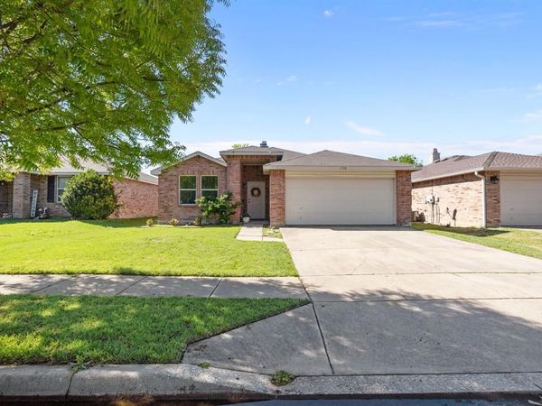 1708 Sierra Meadow Lane, Fort Worth, TX 76247