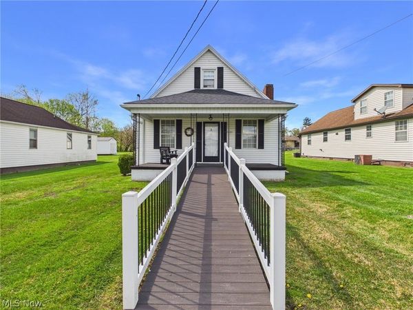 90 S Third Street, Parkersburg, WV 26101