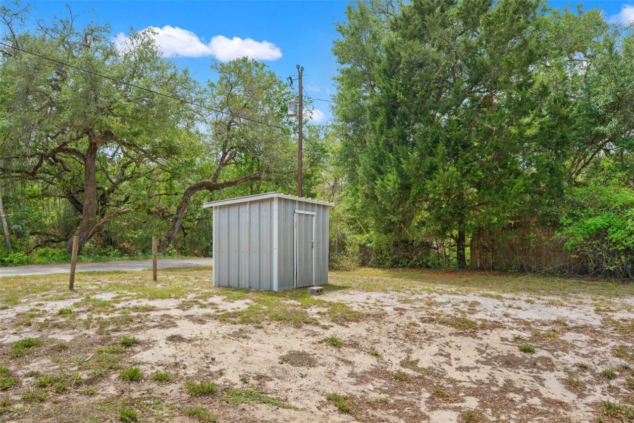 33013 Round Table Road, Ridge Manor, FL 33523 Photo