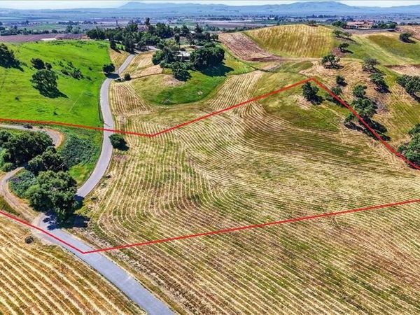 Pacheco Pass Hwy, Hollister, CA 95023