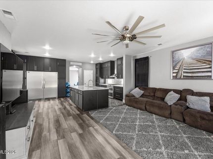 7475 Earlsmoore Drive, Sparks, NV 89436 Photo