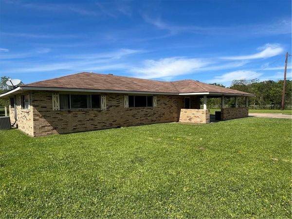 1838 115 Highway, Hessmer, LA 71350