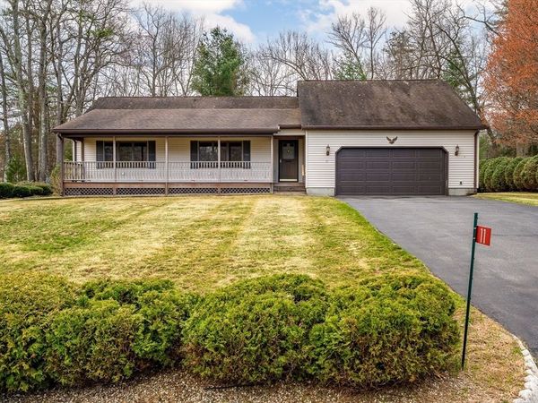 11 Laurel Drive, Easthampton, MA 01027