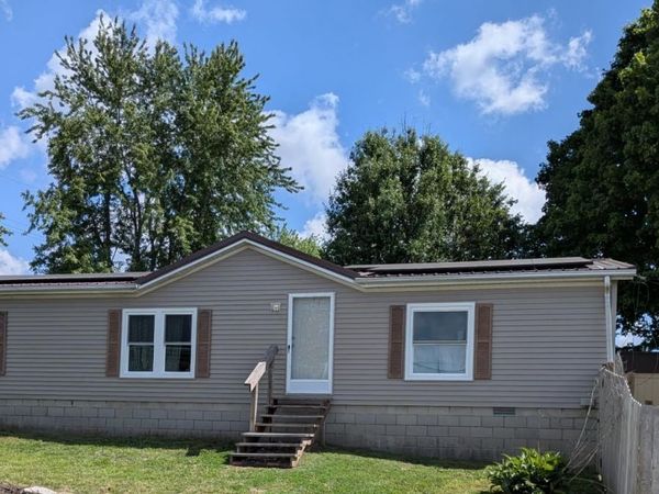 103 E Walnut Street, Petersburg, IN 47567