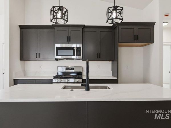 1317 E 18th Ave., Jerome, ID 83338
