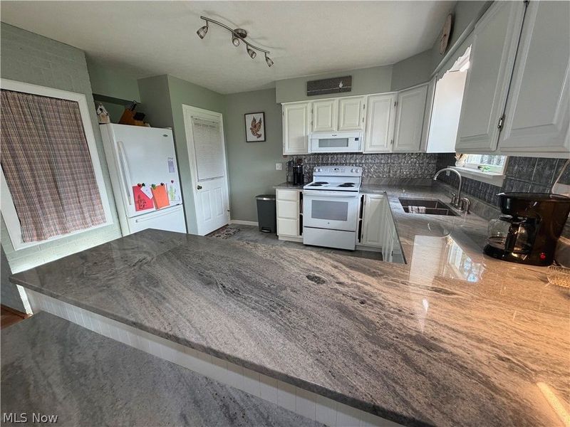 5279 Newgarden Road, Salem, OH 44460 Photo 22