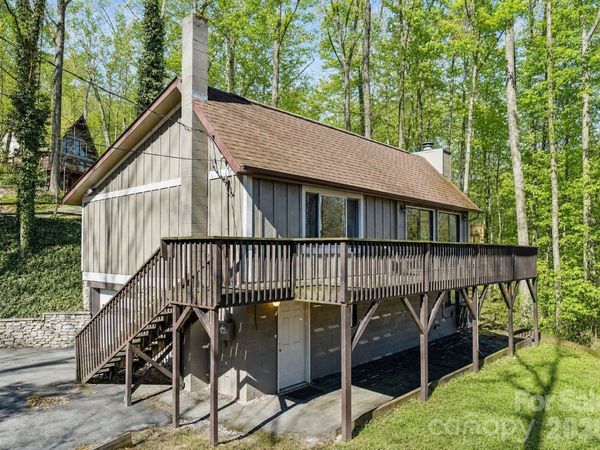 662 Locust Drive, Maggie Valley, NC 28751