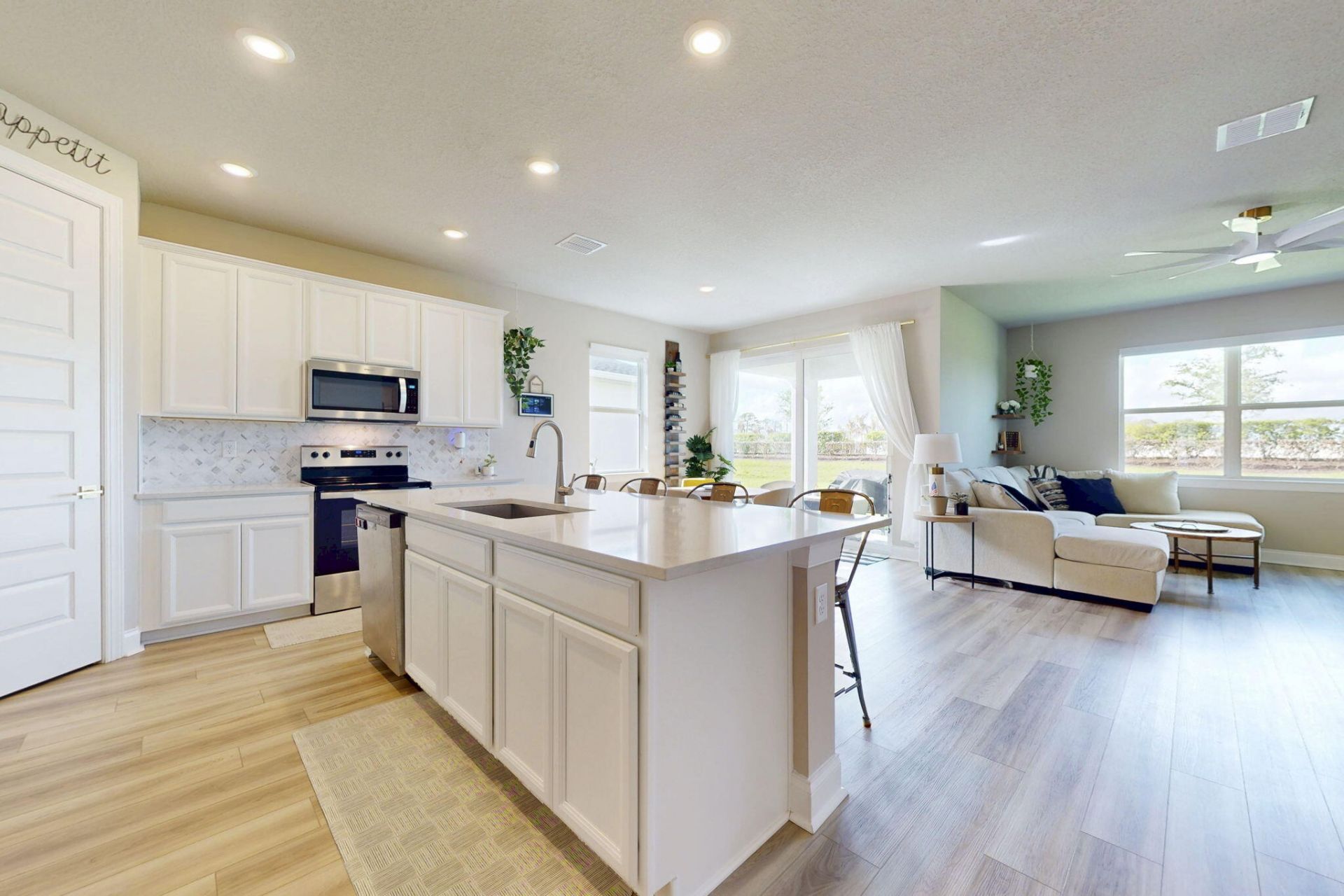 6624 NW Cloverdale Avenue, Port Saint Lucie, FL 34987 Photo