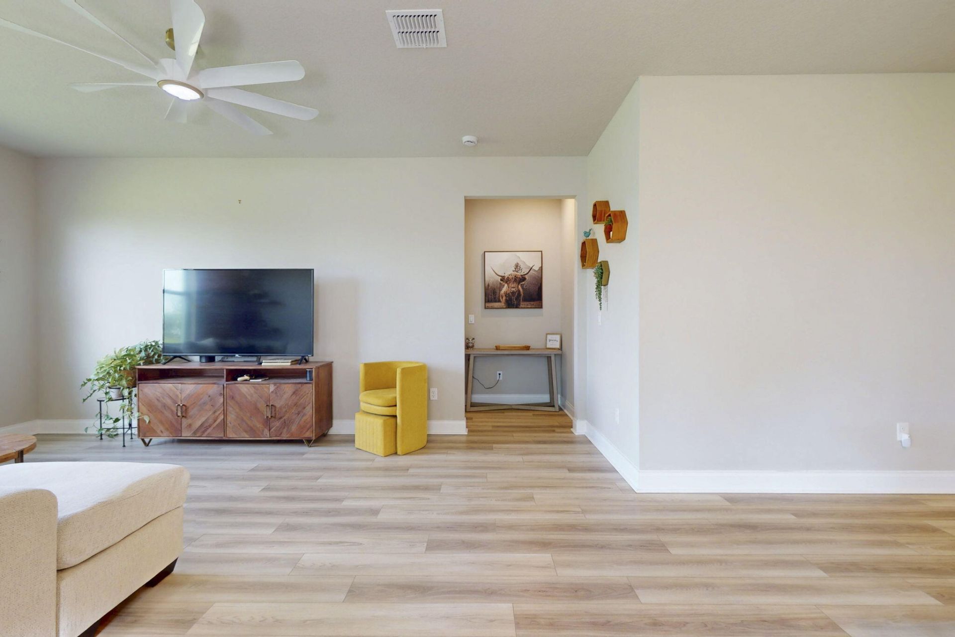 6624 NW Cloverdale Avenue, Port Saint Lucie, FL 34987 Photo