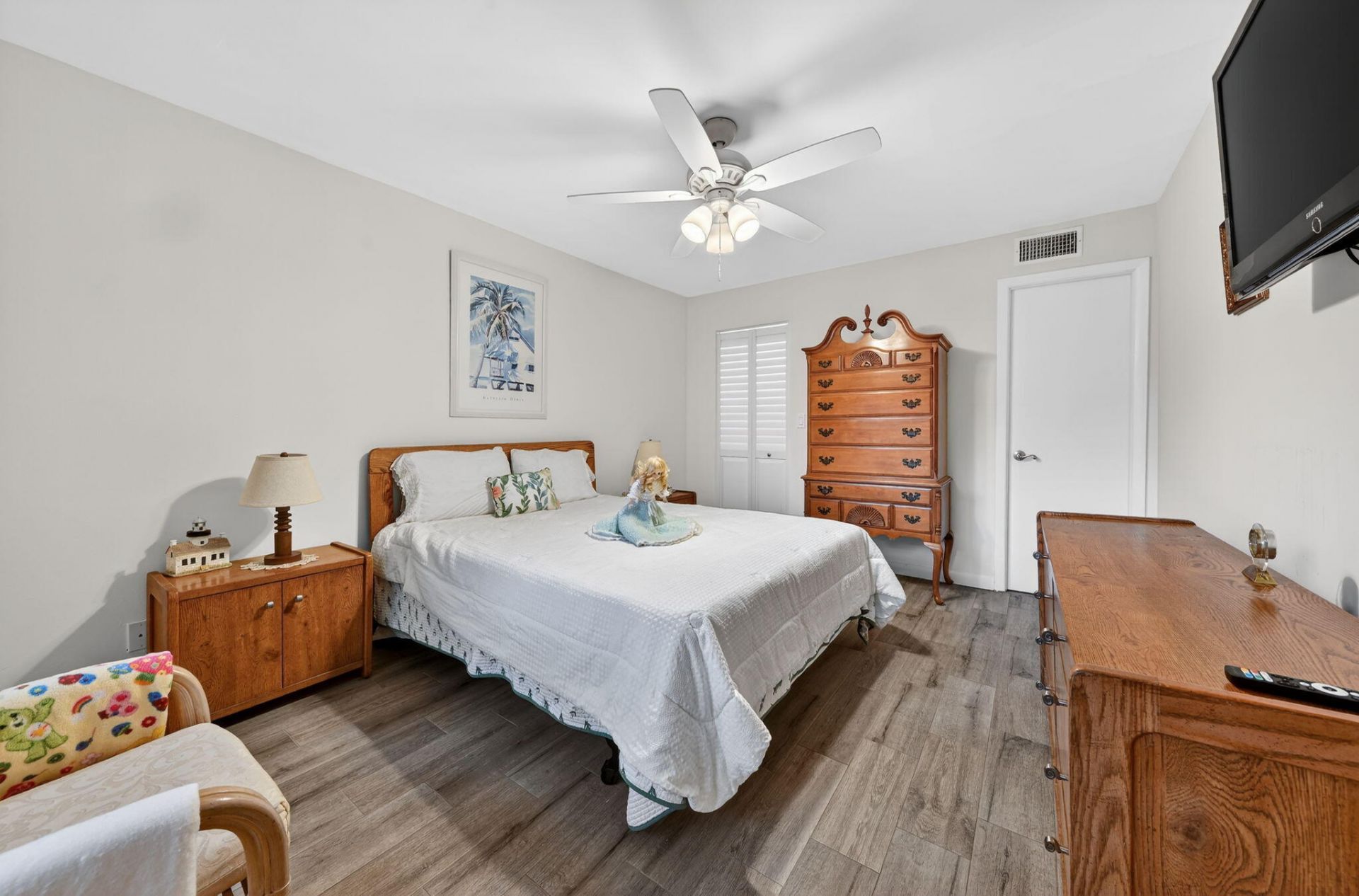 211 Lake Dora Drive, West Palm Beach, FL 33411 Photo