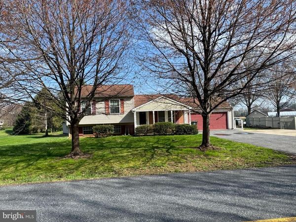 715 HEMPFIELD HILL, COLUMBIA, PA 17512