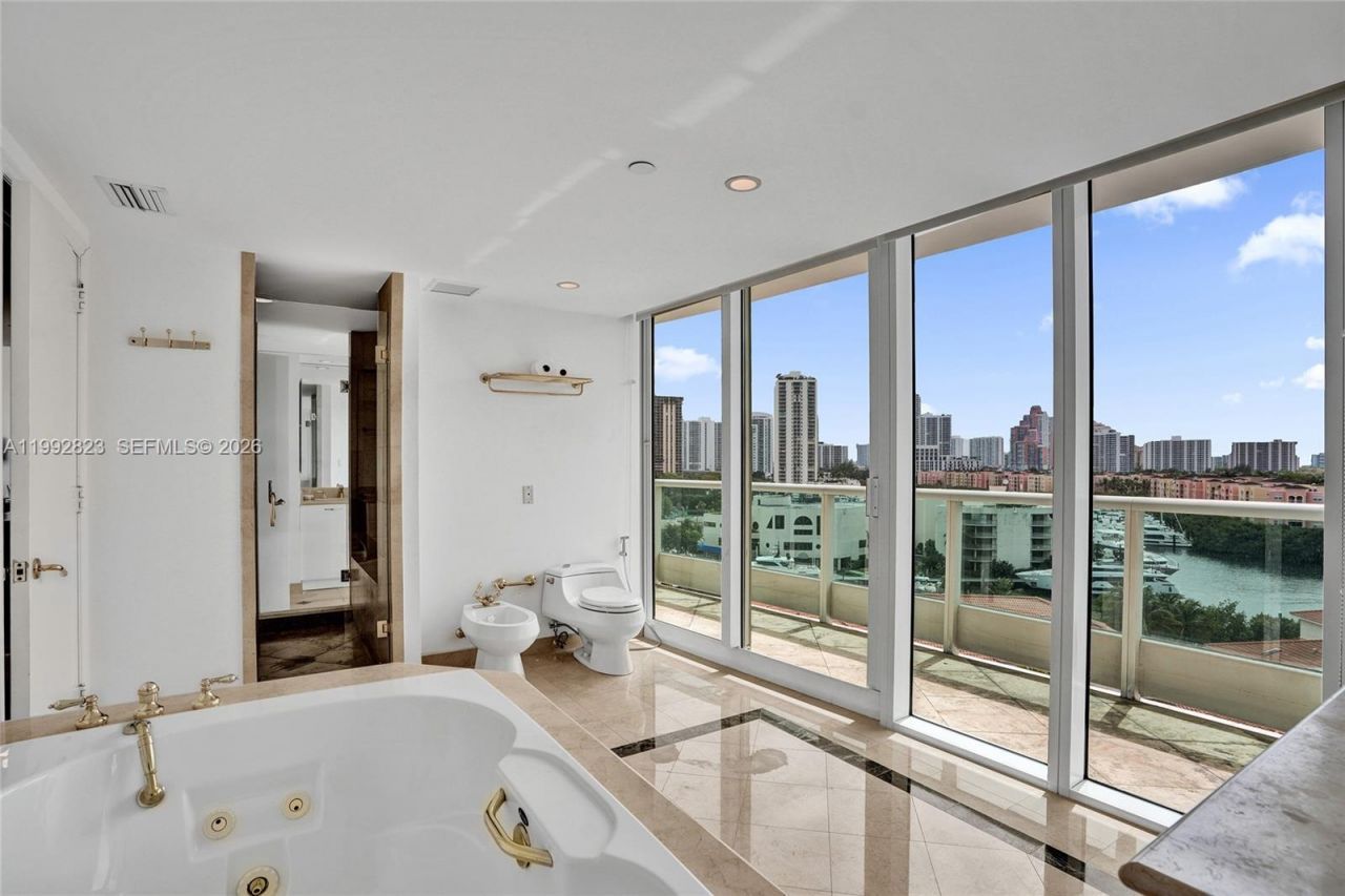 19955 NE 38th Ct, Unit 1002, Aventura, FL 33180 Photo