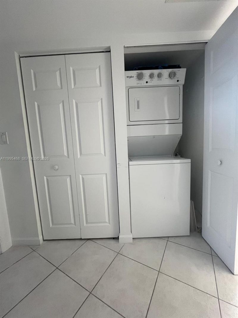 3530 Mystic Pointe Dr , Unit 1711, Aventura, FL 33180 Photo