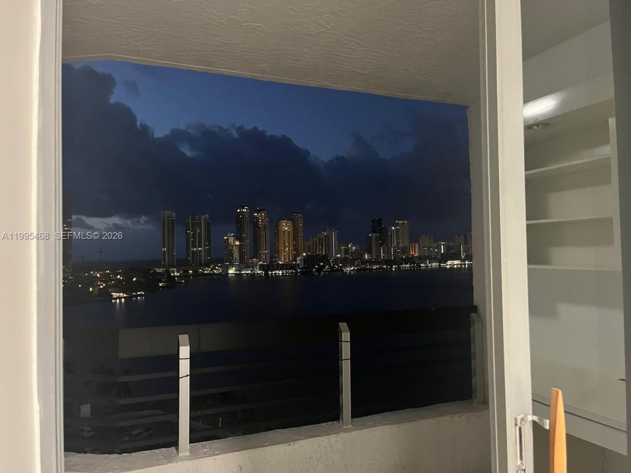 3530 Mystic Pointe Dr , Unit 1711, Aventura, FL 33180 Photo