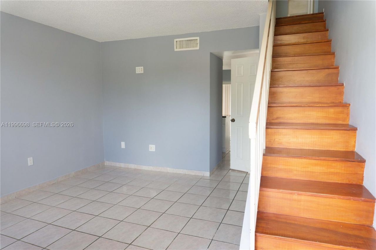 1911 SW 107th Ave, Unit 1006, Miami, FL 33165 Photo