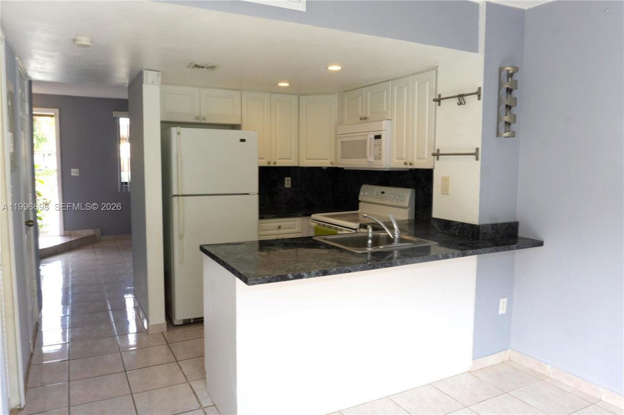 1911 SW 107th Ave, Unit 1006, Miami, FL 33165 Photo