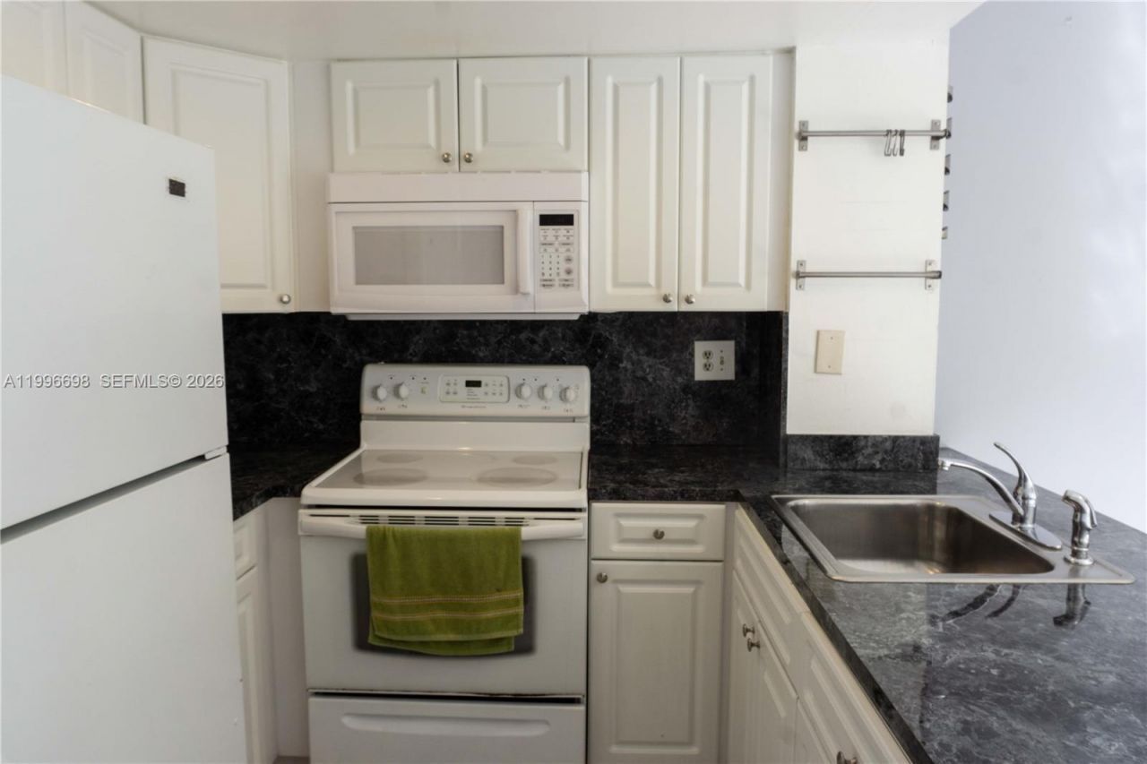 1911 SW 107th Ave, Unit 1006, Miami, FL 33165 Photo