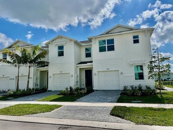 514 SE Rivergrass , Port St. Lucie, FL 34984