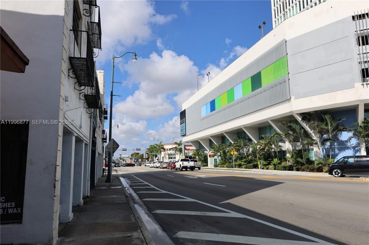 2606 SW 8th St, Miami, FL 33135 Photo