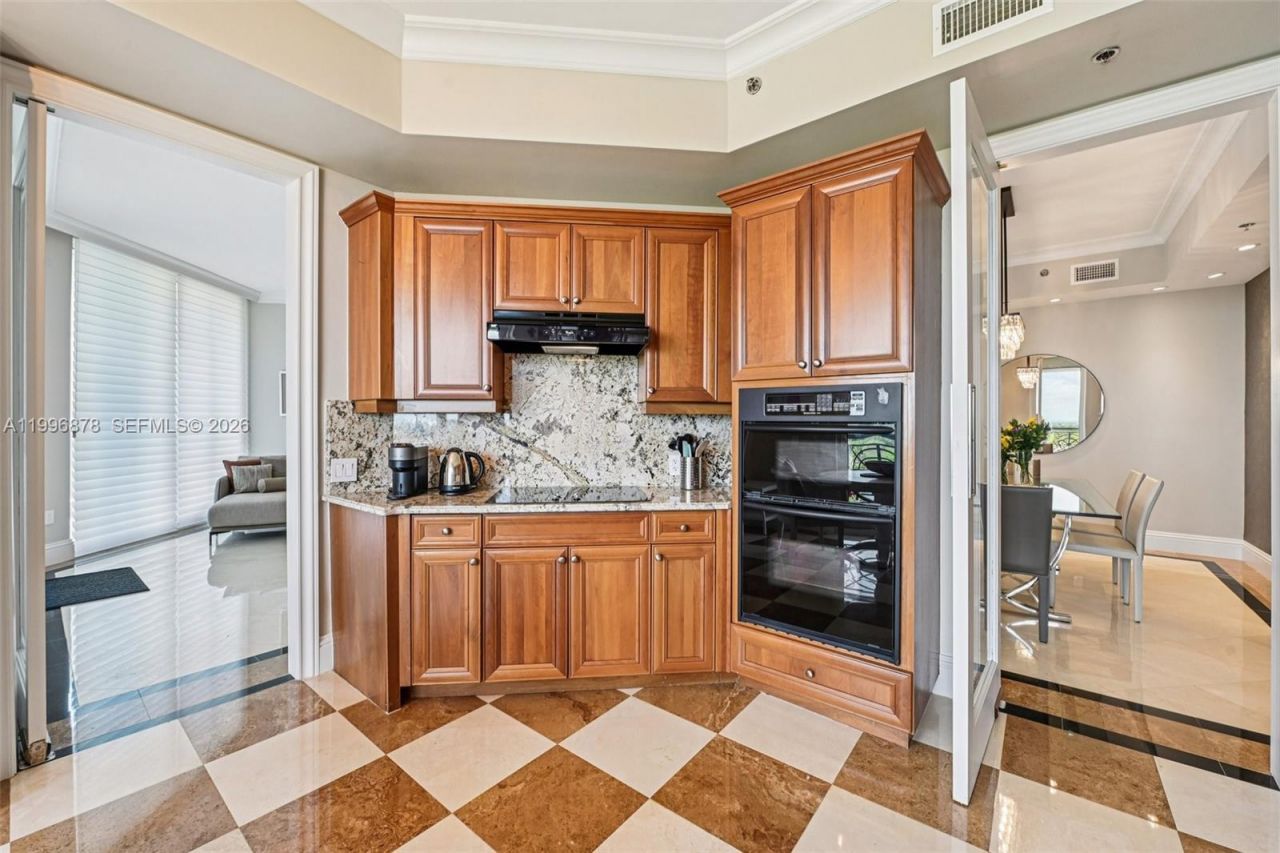 626 Coral Way, Unit 1501, Coral Gables, FL 33134 Photo
